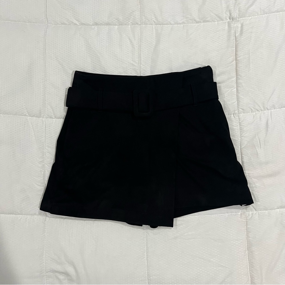 ZARA FUZZY SKORTS